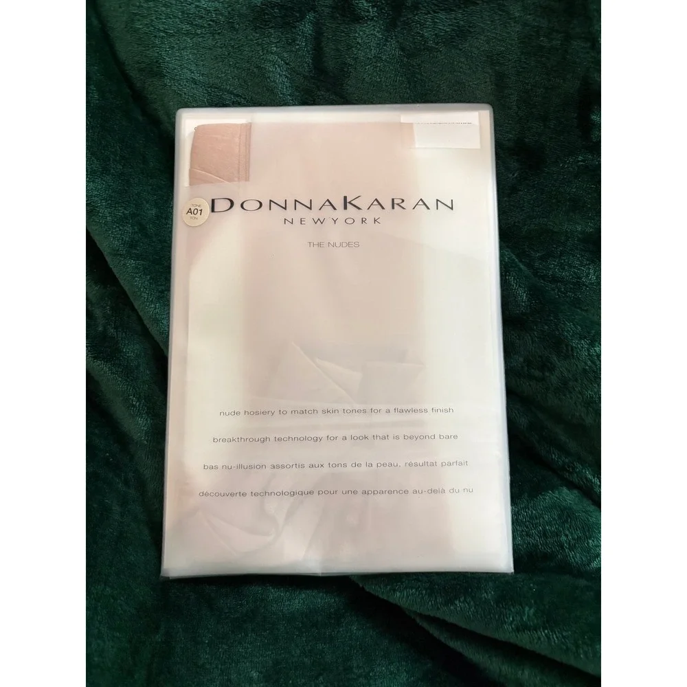 Donna Karan New York The Nudes Hosiery Tone A01 Sheer Tights Medium New